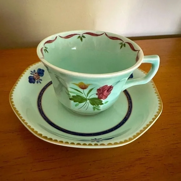 Calyx Ware by Adam's - 2 Piece tea set - Picture 3 of 7